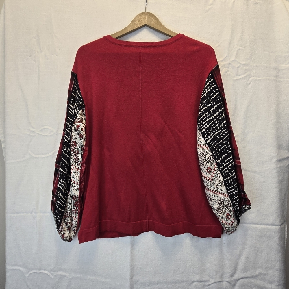 JOHN MARK Red Lightweight Sweater NWT with Patterned L/Sl Elastic Sleeves - Picture 4 of 11
